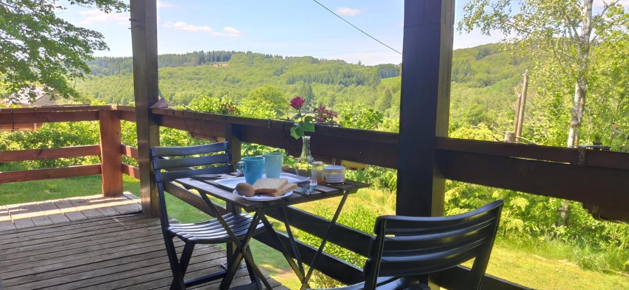 Chalet Deux Chambres Au Calme Saint-Brisson المظهر الخارجي الصورة